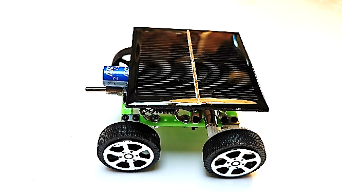 Selbstbau-Solarfahrzeug mit Speicherkondensator