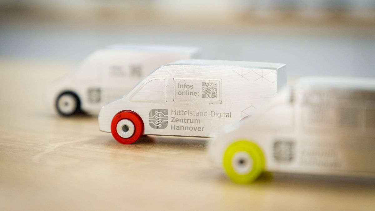Individuelle Fahrzeugmodelle, die in der Mobilen Fabrik des Mittelstand-Digital Zentrum Hannover gefertigt wurden.