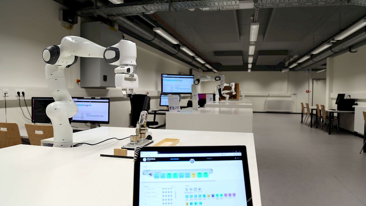 Räumlichkeiten der roboterfabrik